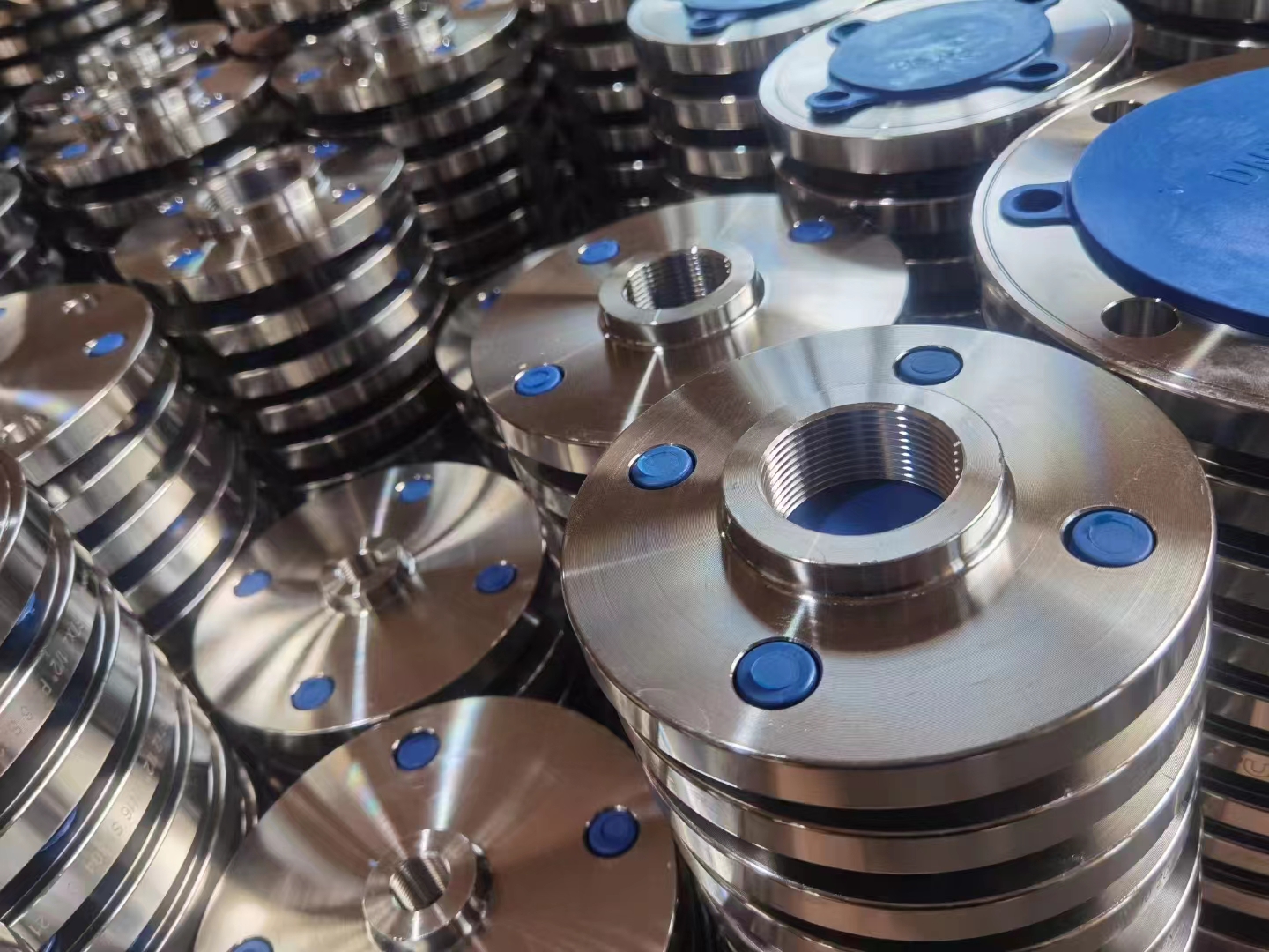 Threaded flange.jpg